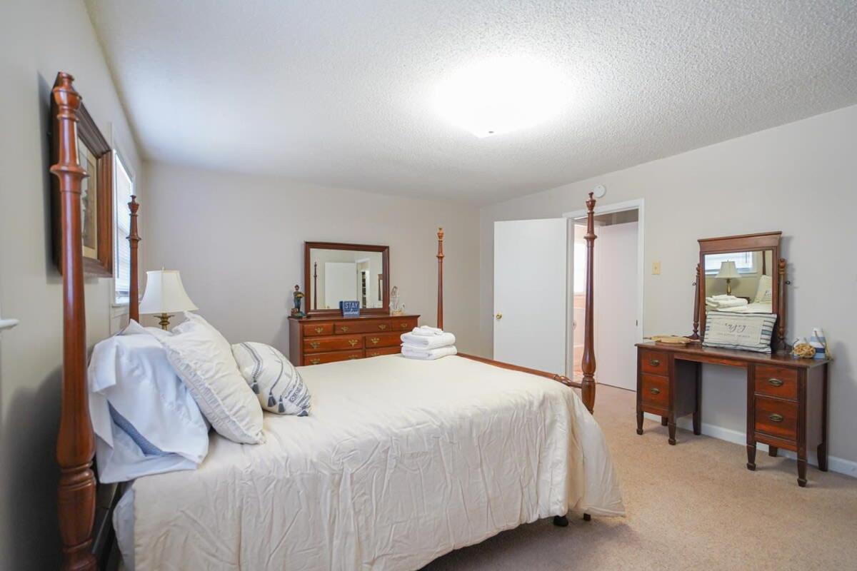2Br Pet Friendly Home In Sneads Ferry With Parking ภายนอก รูปภาพ