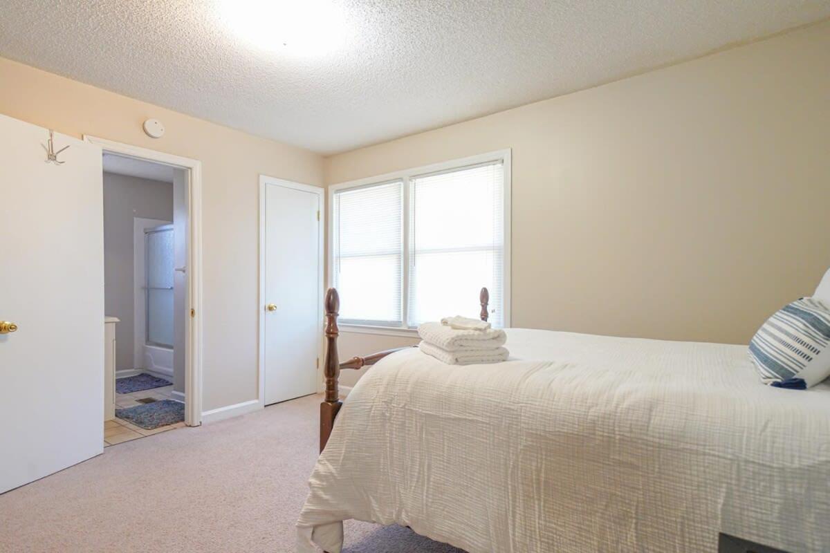 2Br Pet Friendly Home In Sneads Ferry With Parking ภายนอก รูปภาพ