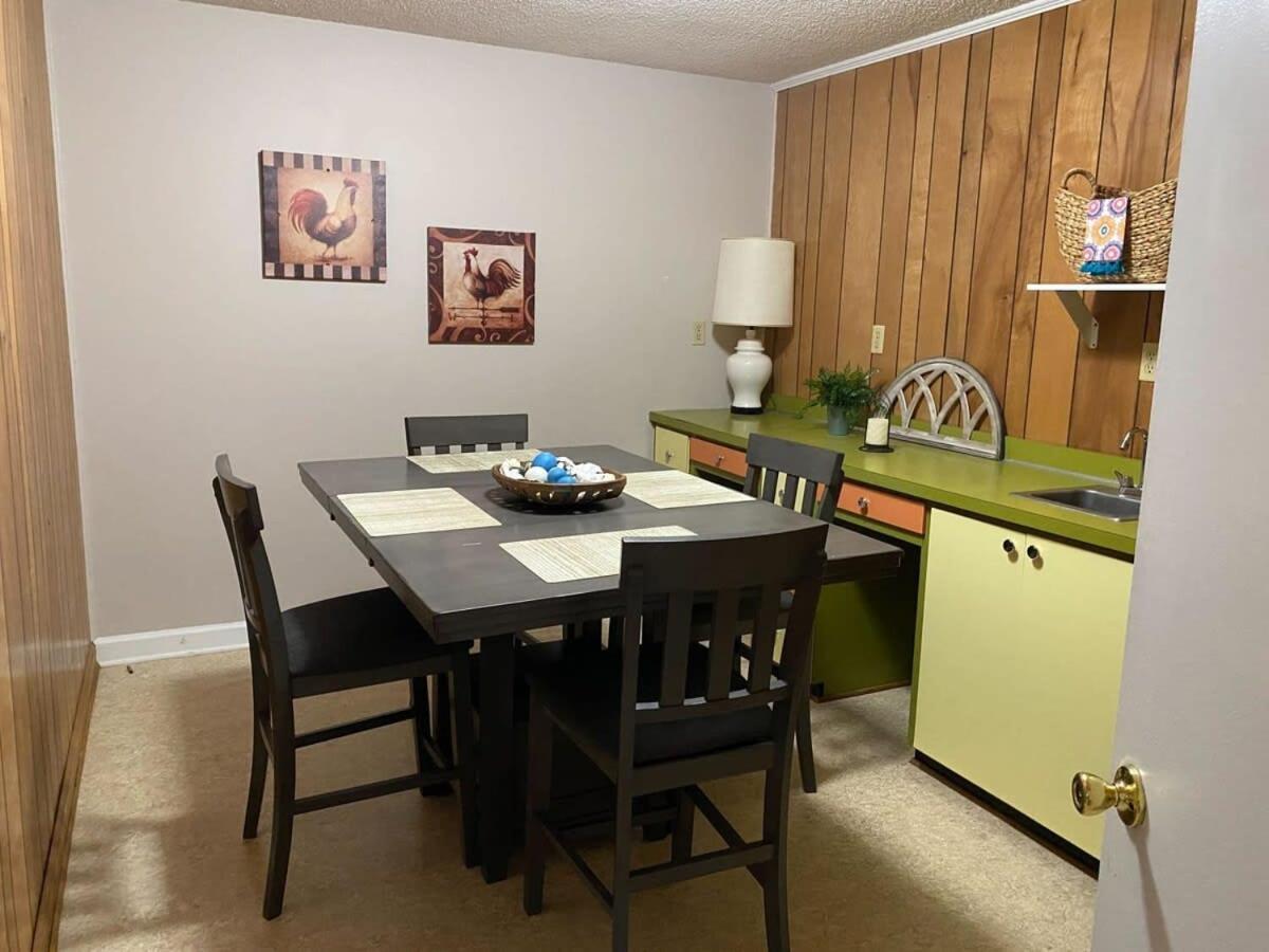 2Br Pet Friendly Home In Sneads Ferry With Parking ภายนอก รูปภาพ